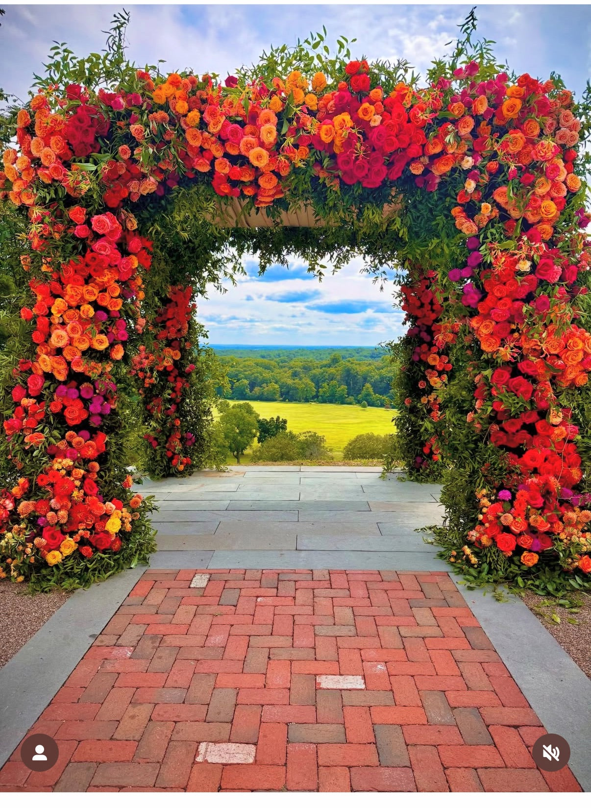 ARCH/CHUPPAH